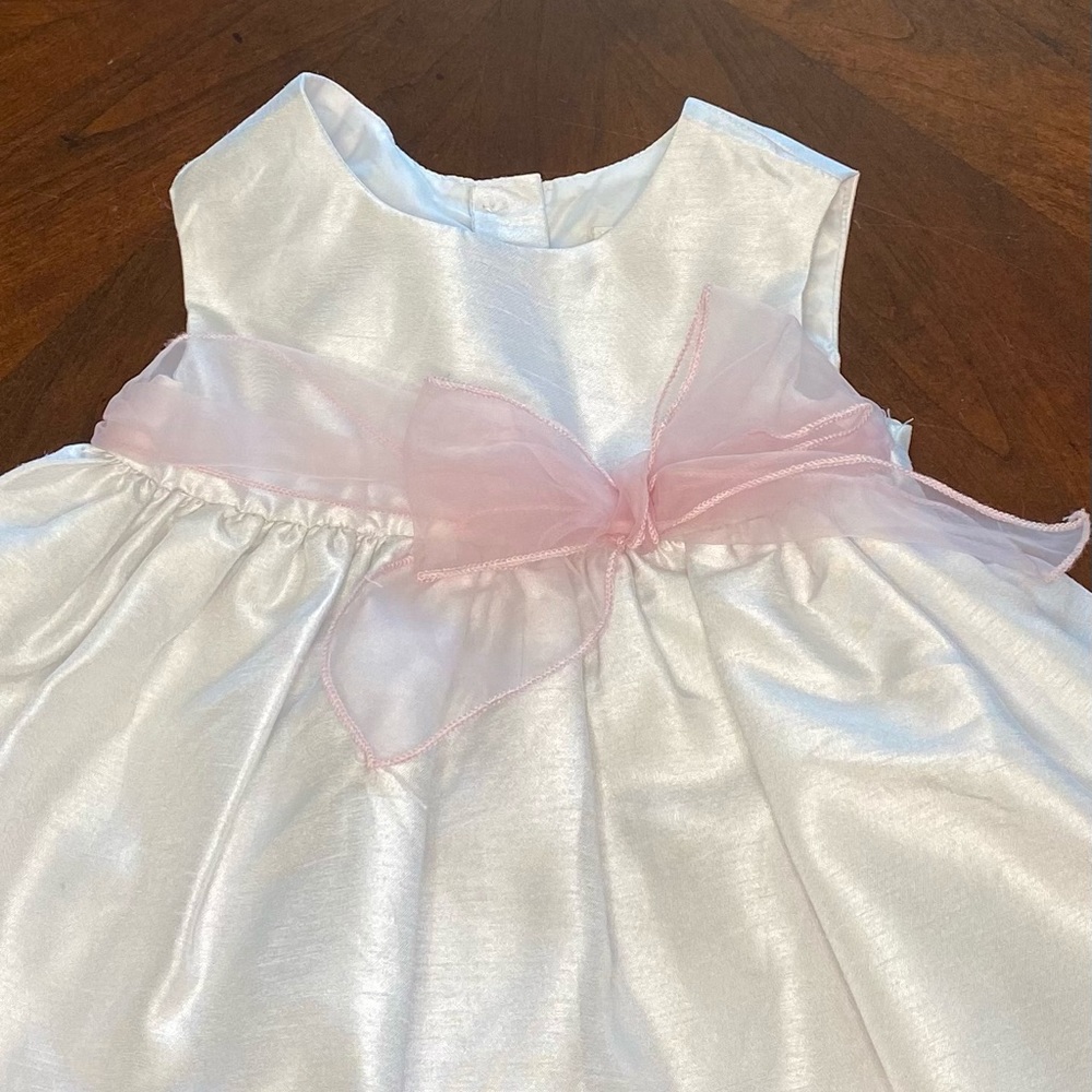Rare Kidture Collection brand white satiny dress - Picture 2 of 5